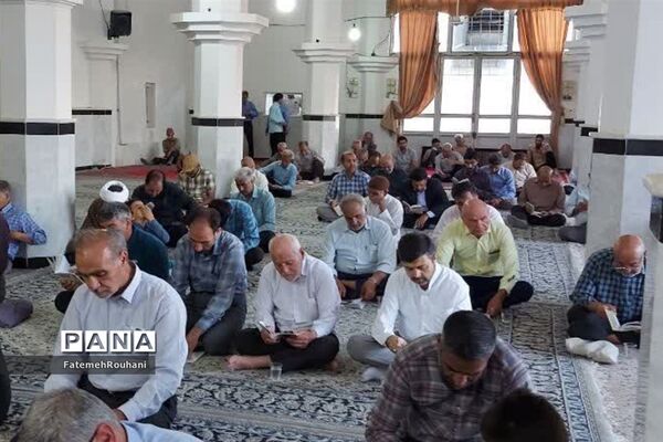 برگزاری مراسم دعای روز عرفه در شهرستان خلیل آباد