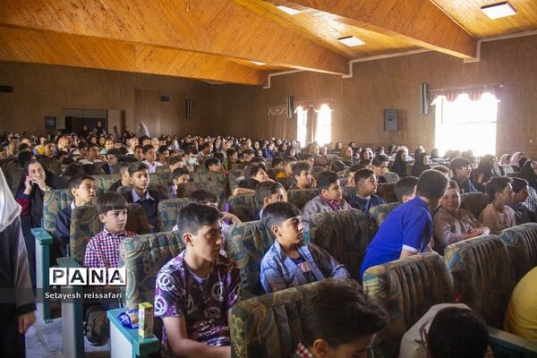 آیین تجلیل از دانش‌آموزان برتر شهرستان محلات