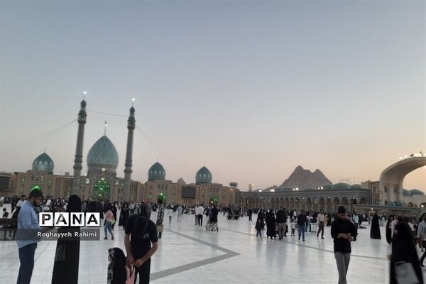 حال و هوای مسجد جمکران و کوه خضر نبی در روز عرفه