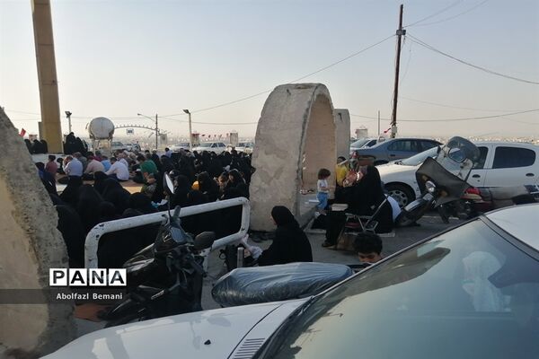 حال و هوای مسجد جمکران و کوه خضر نبی در روز عرفه