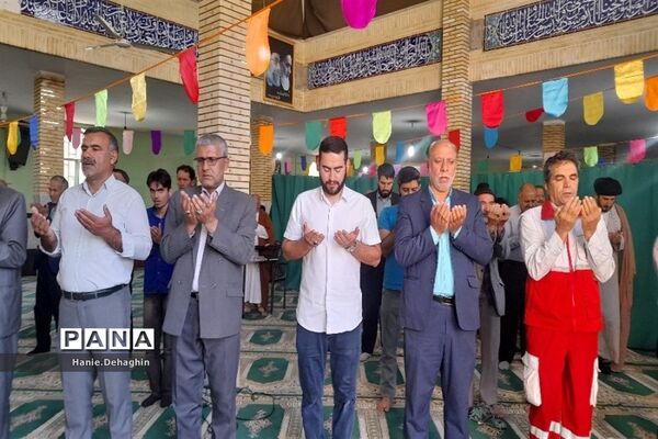 نماز عید قربان در شریف‌آباد