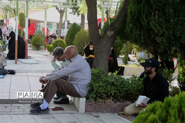 مراسم دعای عرفه در گلزار مطهر شهدای اراک