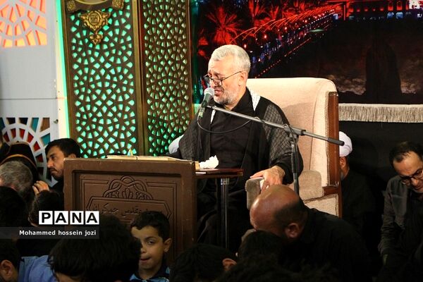 مراسم قرائت دعای پرفیض عرفه در مسجد مقدس جمکران