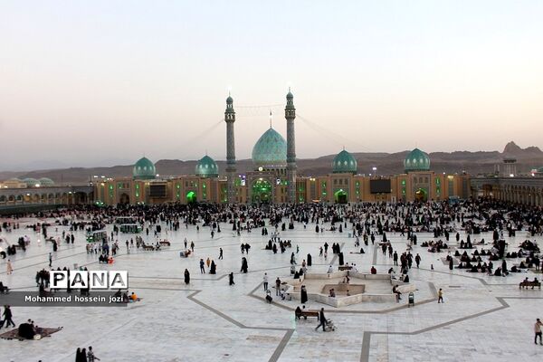 مراسم قرائت دعای پرفیض عرفه در مسجد مقدس جمکران