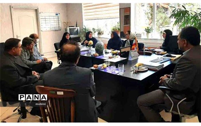 برگزاری ۳۷۰ نشست انجمن اولیا و مربیان با عنوان گفتمان تحولی