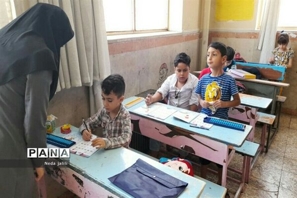 آغاز کلاس‌های متنوع اوقات فراغت در کانون ملائک شهرستان‌ قرچک