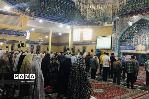 نماز عید قربان در مصلی صاحب‌الزمان شهرستان بهارستان
