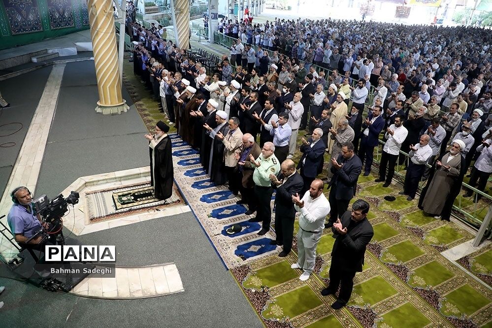 اقامه نماز عید سعید قربان در دانشگاه تهران