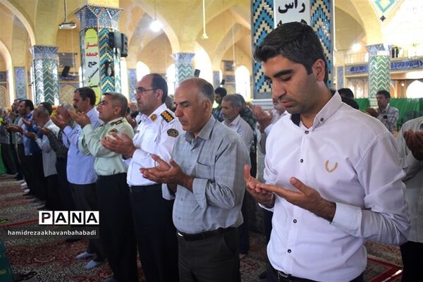اقامه نماز عید قربان در بهاباد