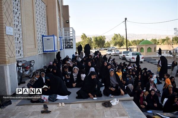 طنین‌انداز شدن دعای عرفه در بهاباد
