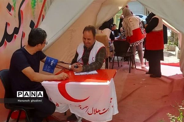 برپایی ایستگاه‌سلامت توسط جمعیت هلال‌احمر قرچک در روستای ولی‌آباد