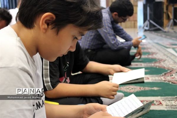 مراسم دعای ندبه در  یادمان شهدای گمنام بوستان حضرت ولیعصر(عج) شهرستان قدس