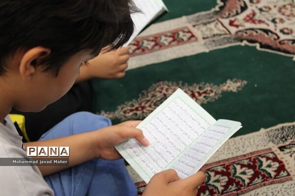 مراسم دعای ندبه در  یادمان شهدای گمنام بوستان حضرت ولیعصر(عج) شهرستان قدس