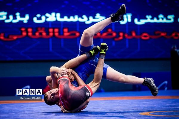 اولین جشنواره کشتی آزاد خردسالان جام پهلوانک‌ها