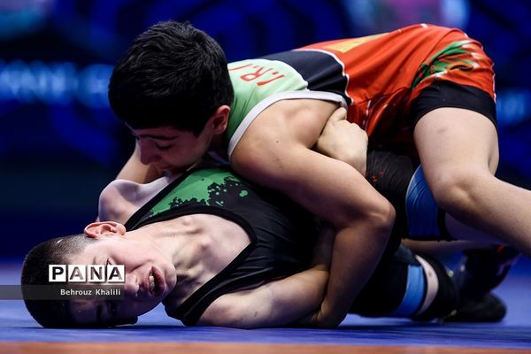 اولین جشنواره کشتی آزاد خردسالان جام پهلوانک‌ها