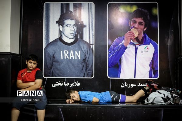 اولین جشنواره کشتی آزاد خردسالان جام پهلوانک‌ها