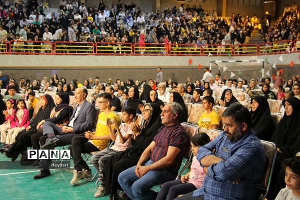 جشن  آغاز دهه امامت و ولایت در دولت‌آباد