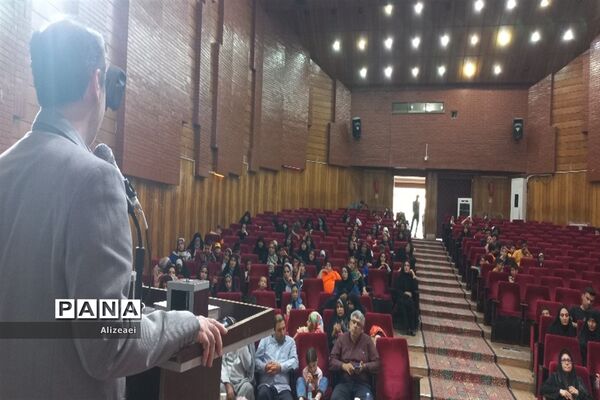 افتتاحیه کلاس‌های اوقات فراغت دانش‌آموزان ناحیه 2