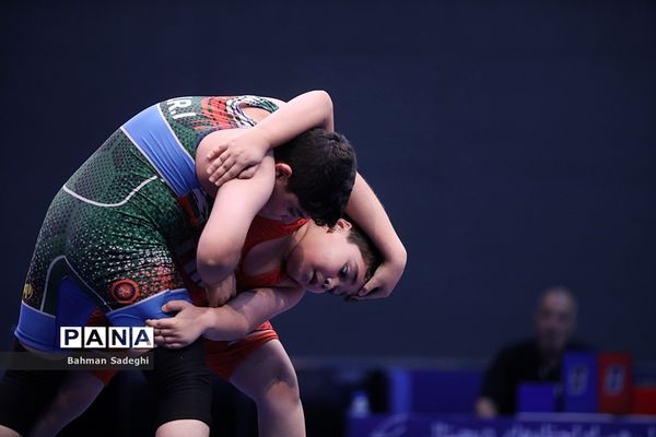 روز پایانی اولین جشنواره کشتی آزاد خردسالان جام پهلوانک‌ها