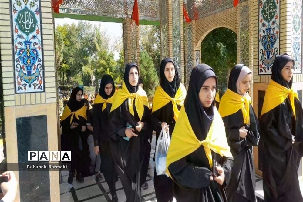 اعزام پنجمین گروه دانش‌آموزان زیارت‌اولی به مشهد مقدس
