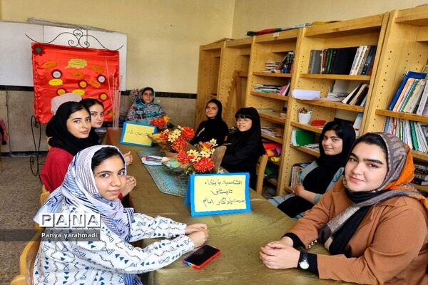 جلسه هم‌اندیشی افتتاحیه پایگاه تابستانی آموزشگاه یادگار امام (ره) شهرستان‌ ورامین