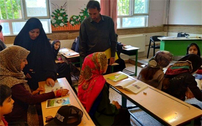 انطباق مفاهیم آموزشی با  نیازهای روزمره سوادآموزان منجر به فراگیری بهتر مطالب می‌شود