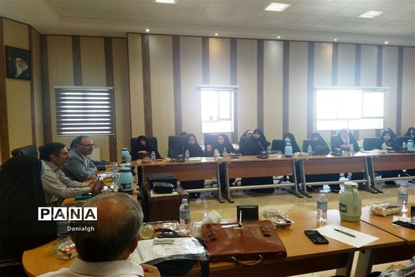 جلسه مشاوره هدایت تحصیلی منطقه 12