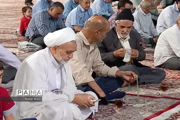 محفل ادبی مژده رحمت در آرامگاه شهید‌مدرس کاشمر