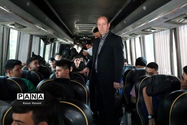 دومین کاروان اردوی زیارتی مشهد مقدس برای دانش‌آموزان و فرهنگیان آذربایجان شرقی
