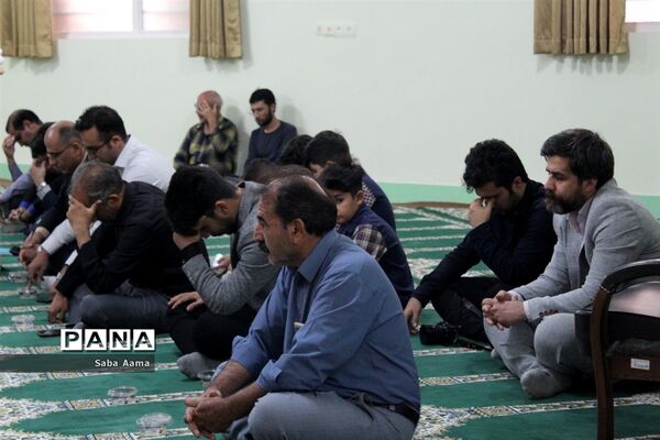 مراسم ترحیم دانش‌آموز قهرمان کاشمری