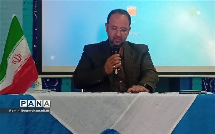 اصول مدیریت برگرفته از اندیشه‌های امام علی(ع) راهگشای مدیران مدارس خواهد بود