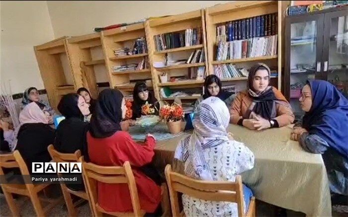دوشنبه‌های شاد در پایگاه تابستانی اوقات فراغت شهرستان ورامین/فیلم