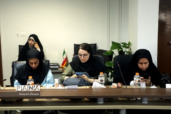 نشست خبری معاون آموزش ابتدایی
