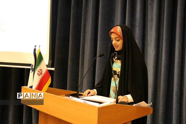 آیین تجلیل از برگزیدگان چهل و یکمین جشنواره فرهنگی هنری ناحیه۶