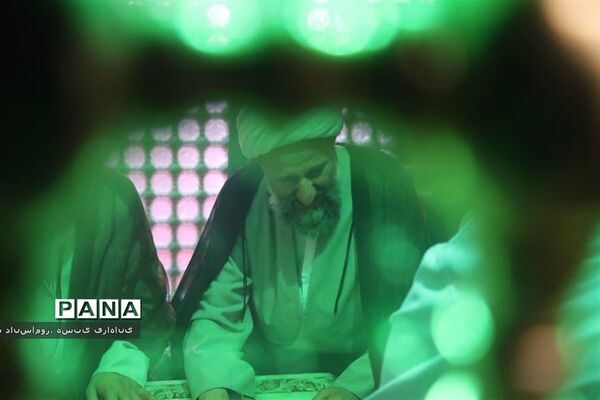 مراسم غبارروبی حرم مطهر حضرت بی بی زبیده (س) در شهرستان‌قرچک
