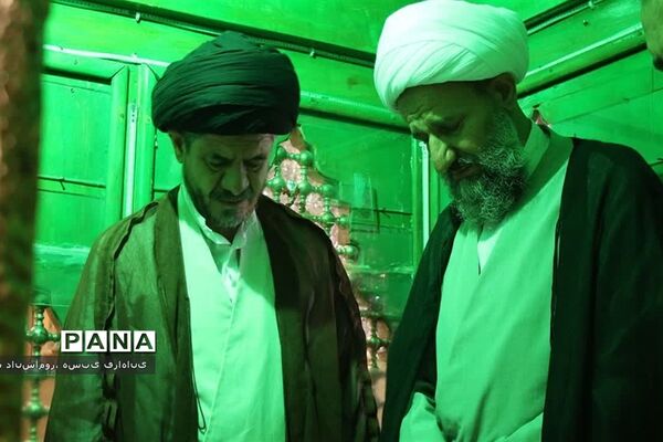 مراسم غبارروبی حرم مطهر حضرت بی بی زبیده (س) در شهرستان‌قرچک