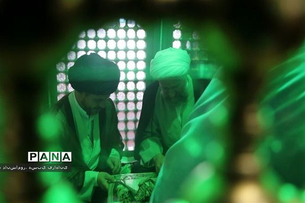 مراسم غبارروبی حرم مطهر حضرت بی بی زبیده (س) در شهرستان‌قرچک