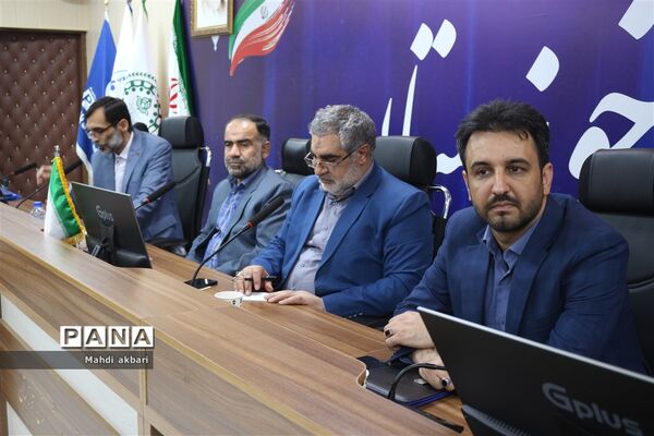 نشست اعضای مجلس دانش‌آموزی استان خوزستان در اهواز
