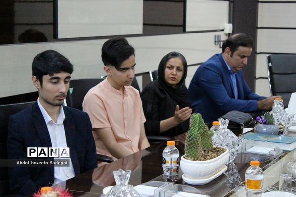 تجلیل از دانش‌آموزان بوشهری را‌یافته به مرحله نهایی المپیاد علمی