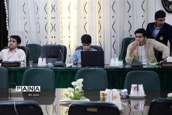 برگزاری دومین نشست مجلس دانش‌آموزی پسران استان یزد