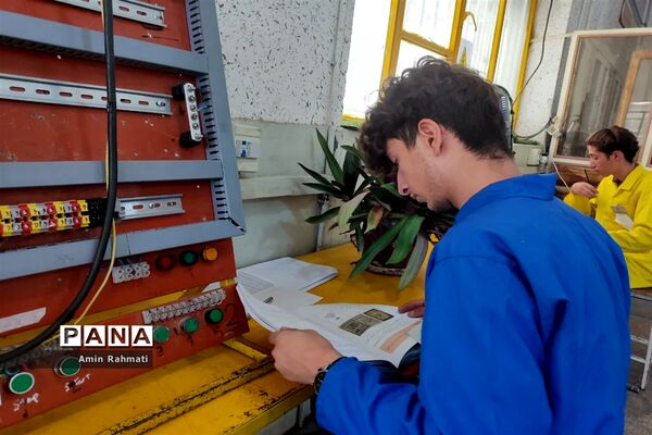 برگزاری مسابقات علمی مهارتی هنرستان‌های استان فارس
