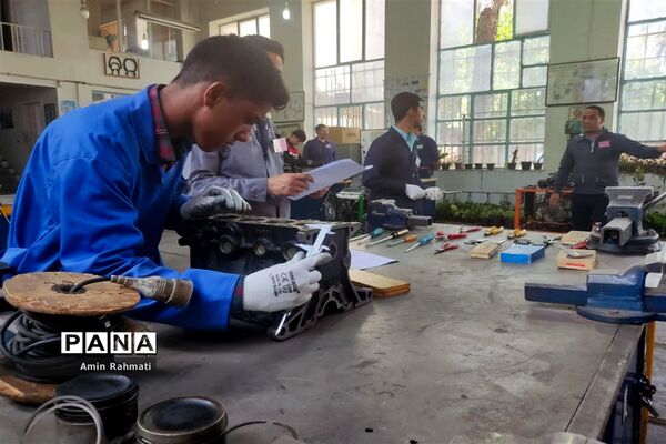 برگزاری مسابقات علمی مهارتی هنرستان‌های استان فارس