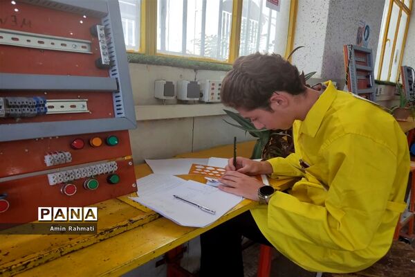 برگزاری مسابقات علمی مهارتی هنرستان‌های استان فارس