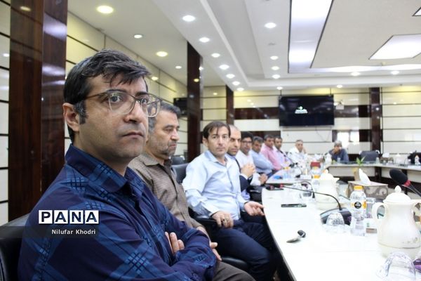 جلسه هماهنگی مربیان، سرپرستان و داوران اعزامی به مسابقات ورزشی کشور در بوشهر