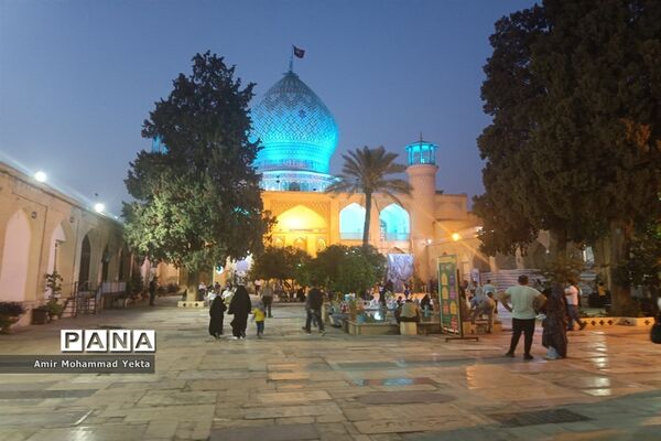 برگزاری جشن عید غدیرخم درحرم مطهر علی ابن حمزه (ع)