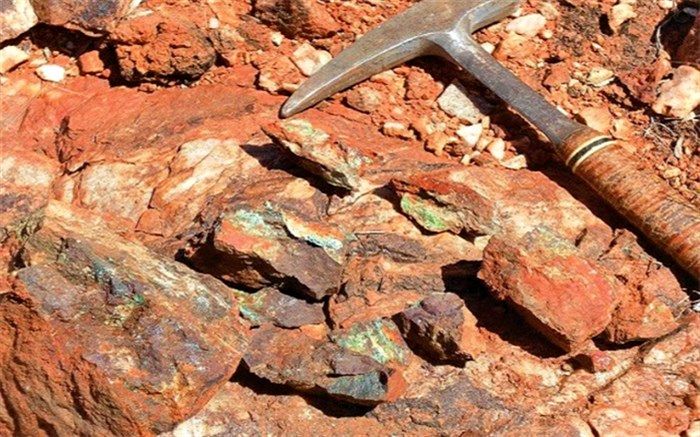 معدن‌کاران و فناوران از ظرفیت‌های قانون معادن و معافیت مالیاتی استفاده کنند