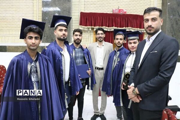 جشن دانش‌آموختگی 205 دانشجو‌معلم پردیس علامه طباطبایی بوشهر