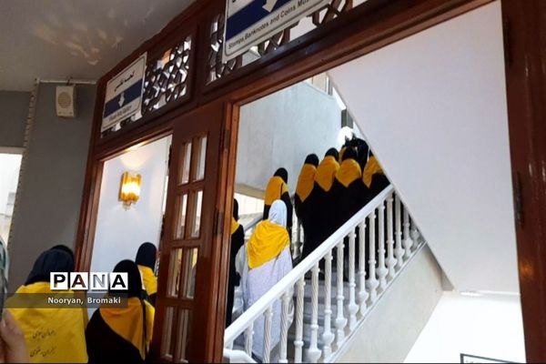 بازدید دانش‌آموزان زیارت اولی از موزه رضوی حرم امام رضا (ع)