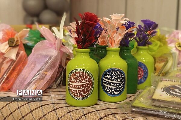 جشن عید غدیرخم با عنوان به عشق علی(ع) در رودهن