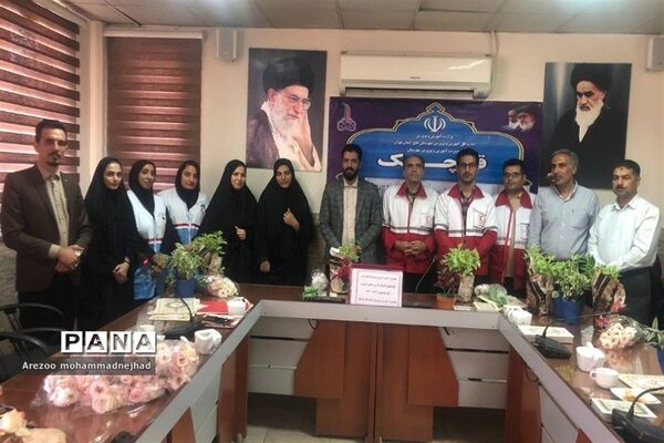 تجلیل از دانش‌آموزان طرح دادرس شهرستان قرچک